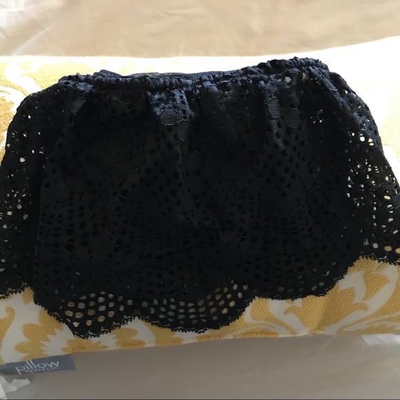 Victoria Secret Black Bralette. Size Small - Picture 2 of 7